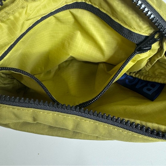 BAGGU Avocado Green Nylon Belt Bag Fanny Bag Black Strap Spellout - Picture 7 of 12